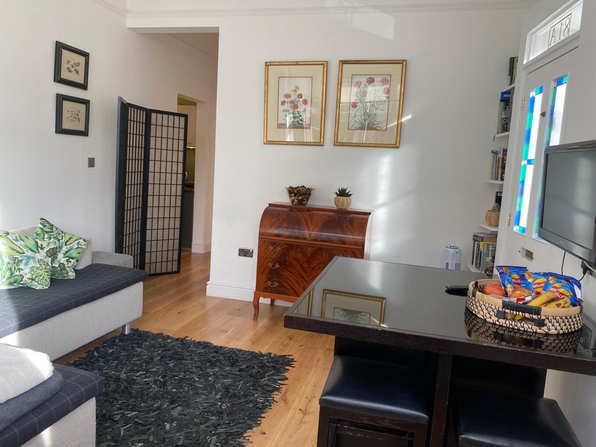 Апартаменты Interior Designed Flat Near Kew Botanical Gardens Лондон Экстерьер фото